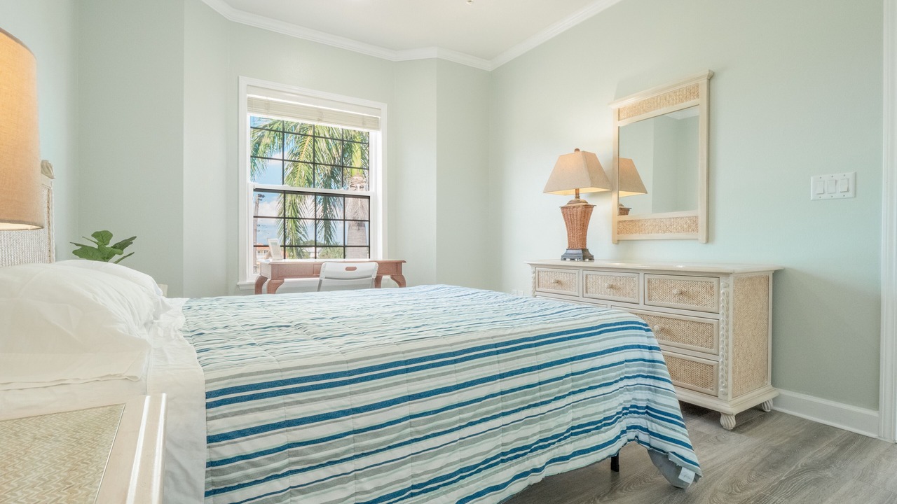 Photo of Bedroom in Treasure Island