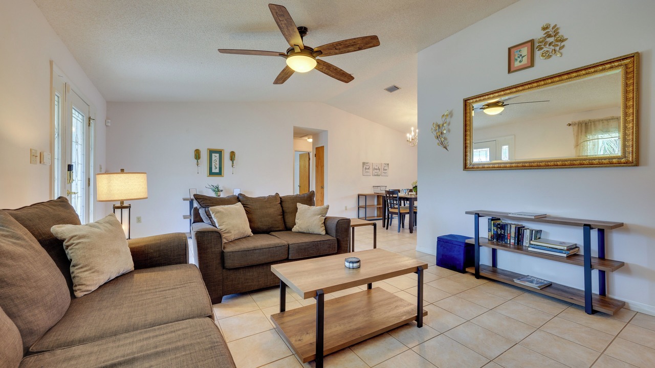 Photo of Livingroom in East Palatka