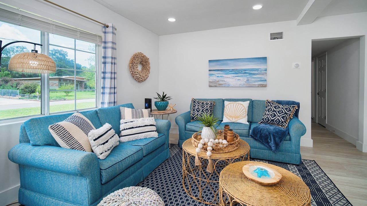 Photo of Livingroom in Jacksonville Beach