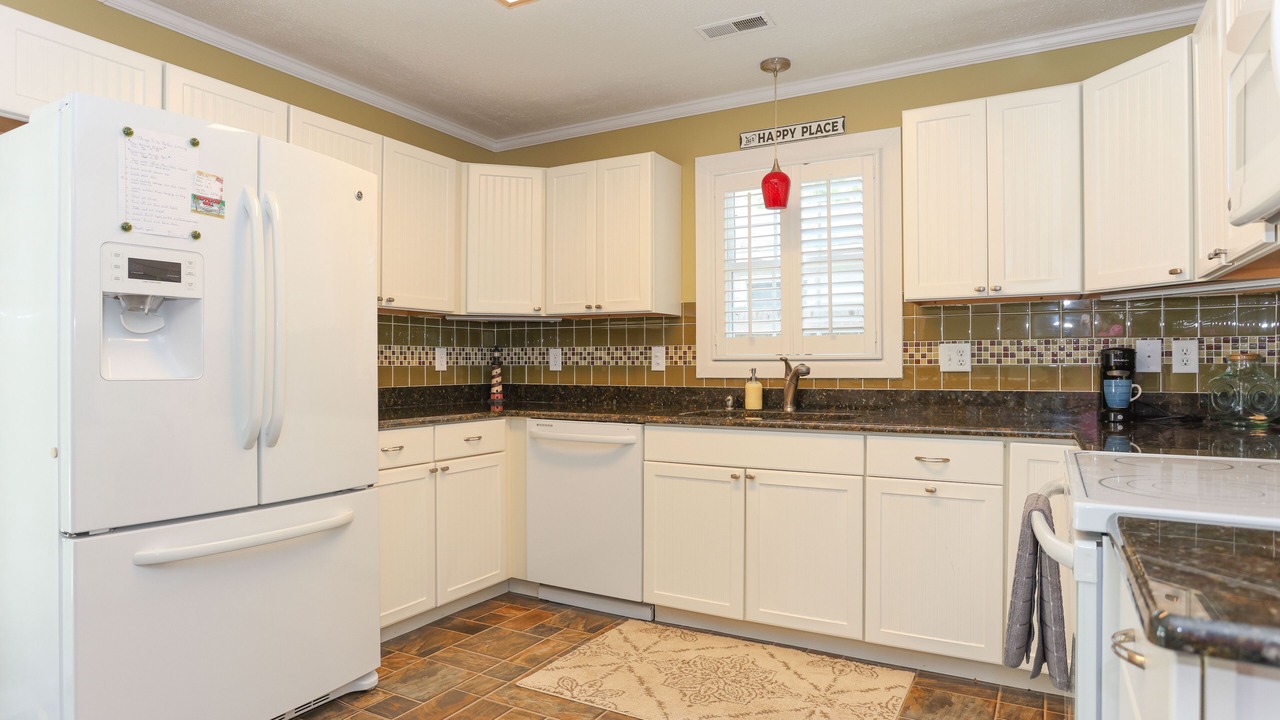 Photo of Kitchen in Tranquil Harbour