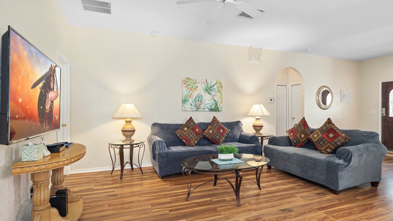 Photo of Livingroom in Four Corners