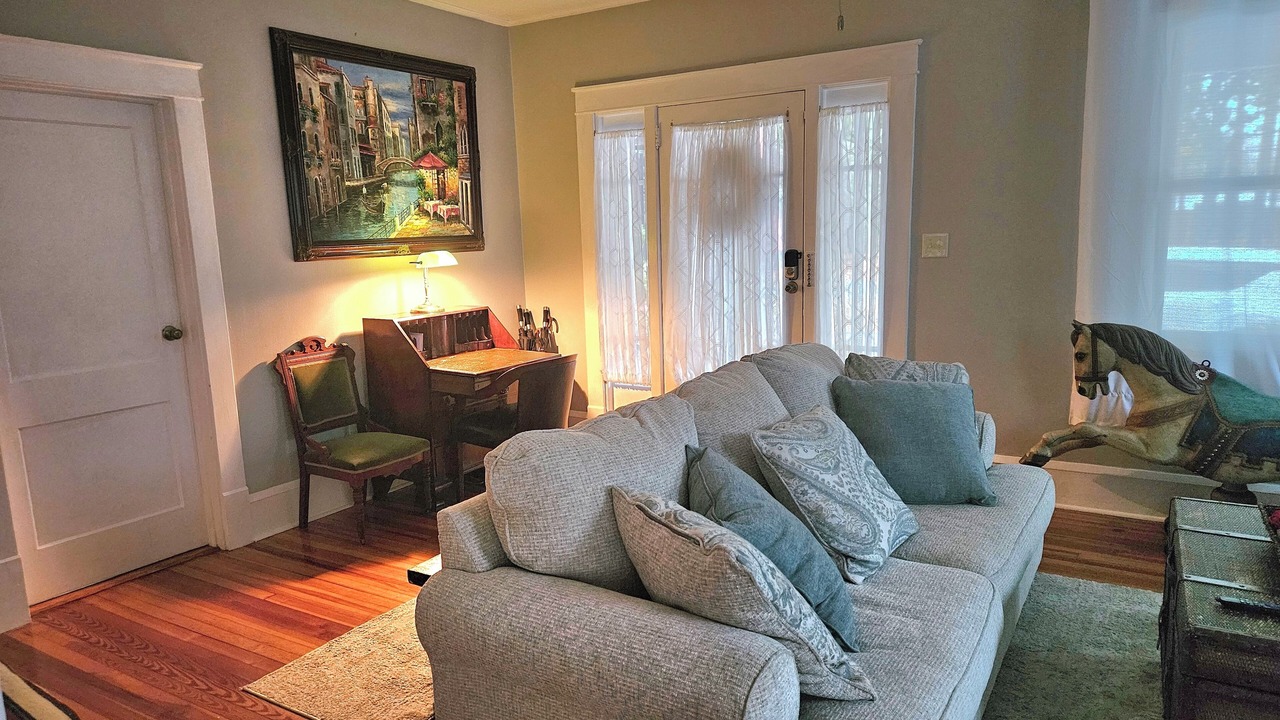 Photo of Livingroom in Hamlet