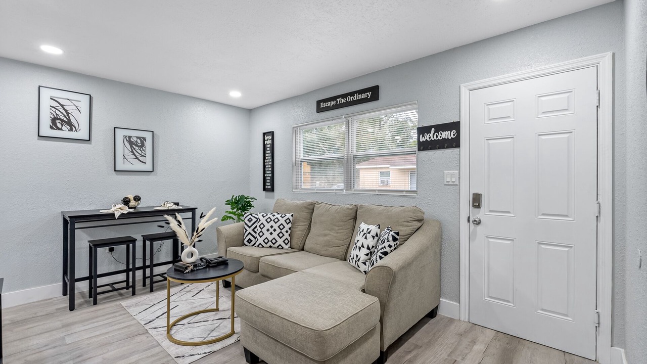 Photo of Livingroom in Tampa