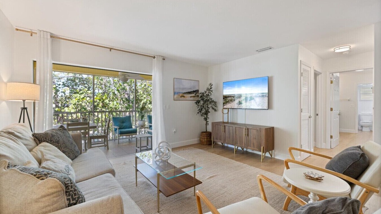 Photo of Livingroom in Whitney Beach