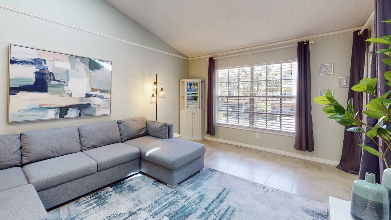 Photo of Livingroom in Capri Isle