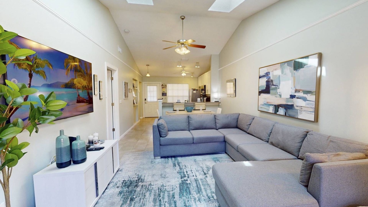 Photo of Livingroom in Capri Isle