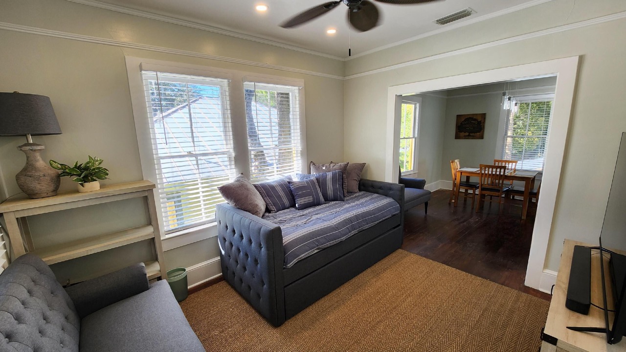 Photo of Livingroom in Downtown Historic District