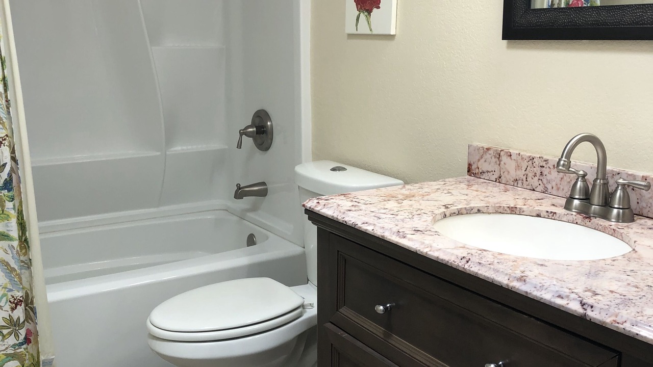 Photo of Bathroom in Horton Shores