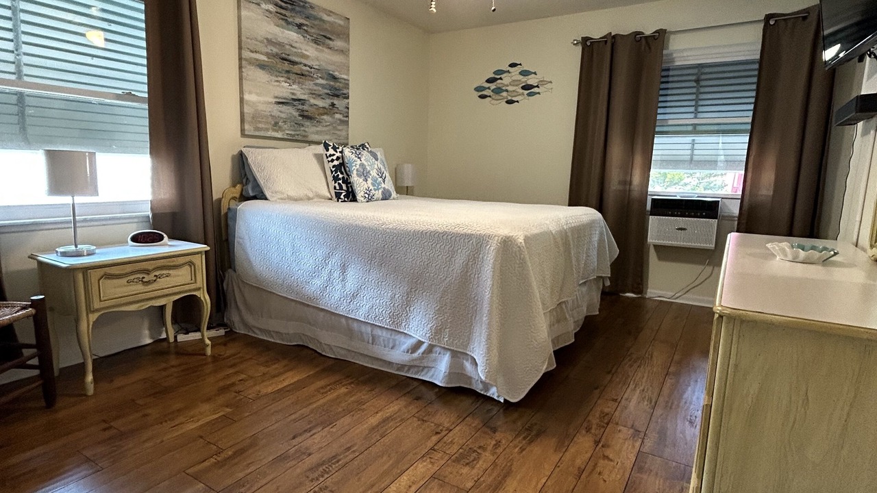 Photo of Bedroom in Horton Shores