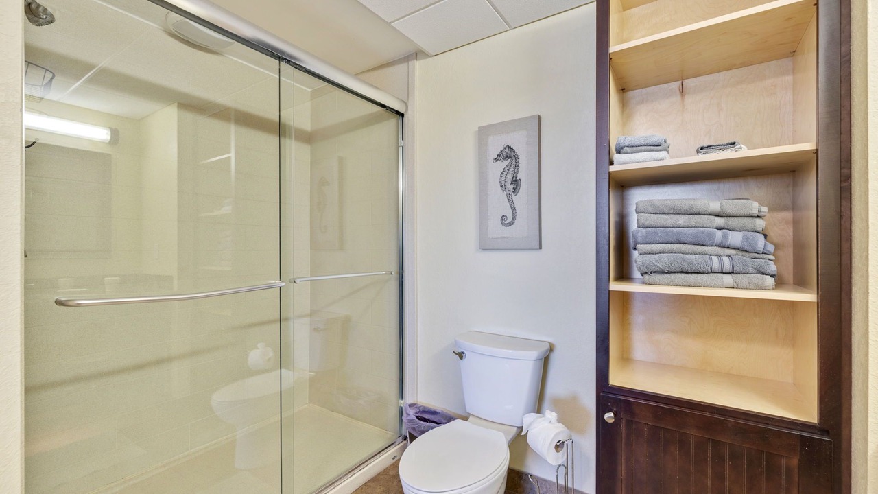 Photo of Bathroom in Independence Square
