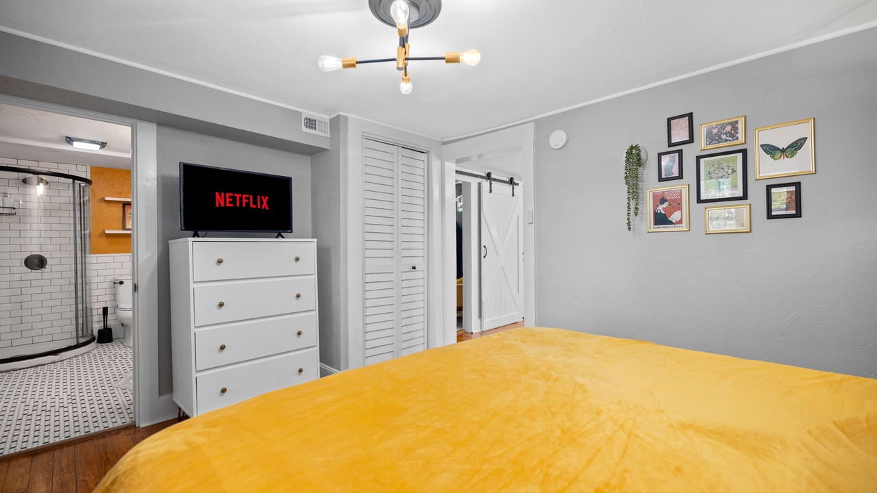 Photo of Bedroom in Historic District