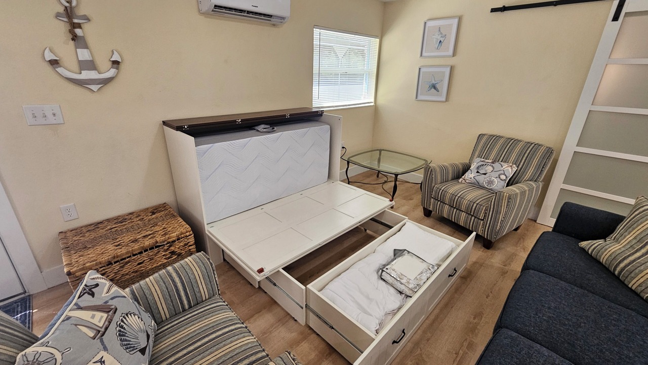 Photo of Livingroom in Salt Springs
