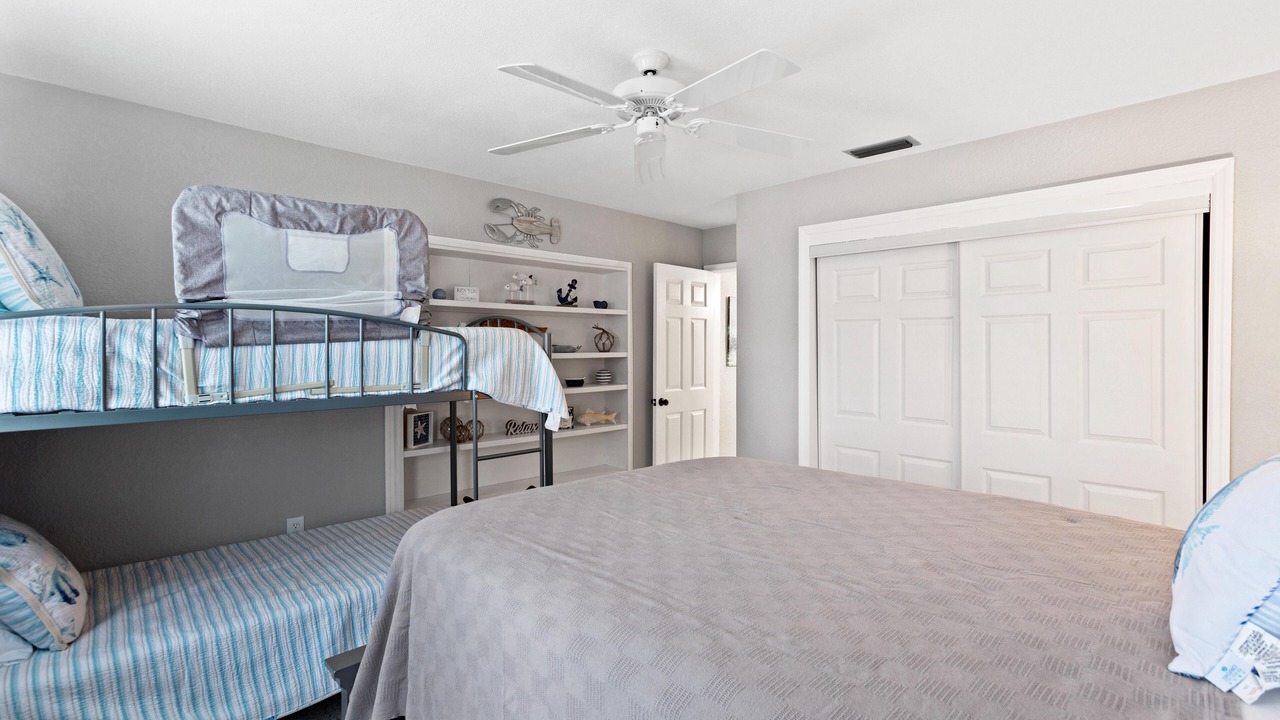 Photo of Bedroom in Homosassa