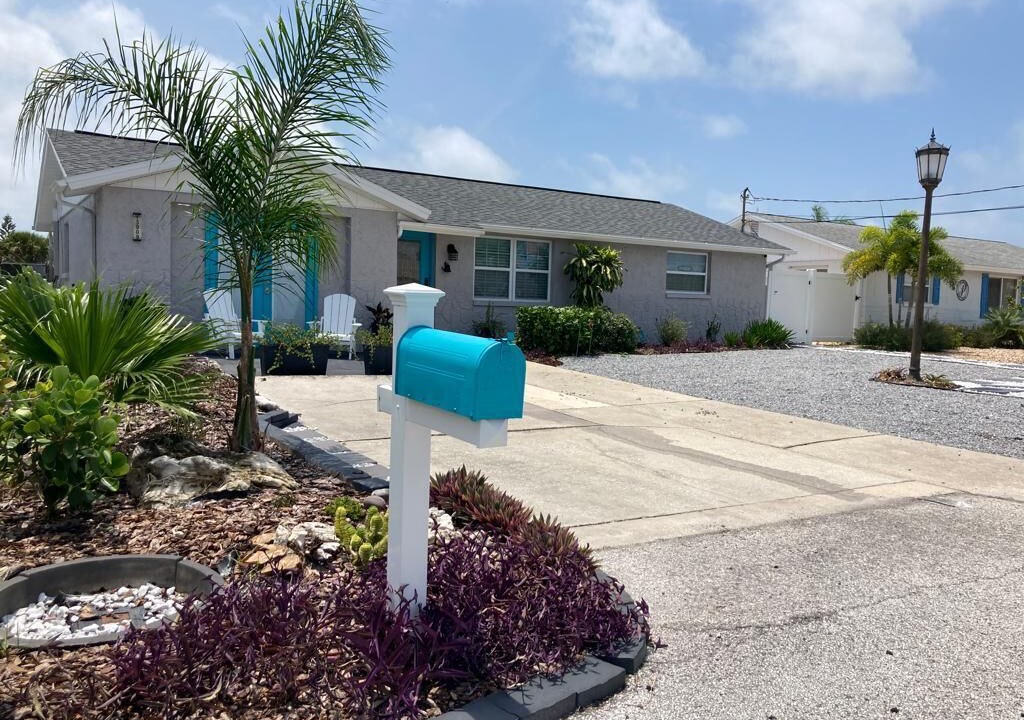 Photo of Outdoor in Hudson Beach Estates