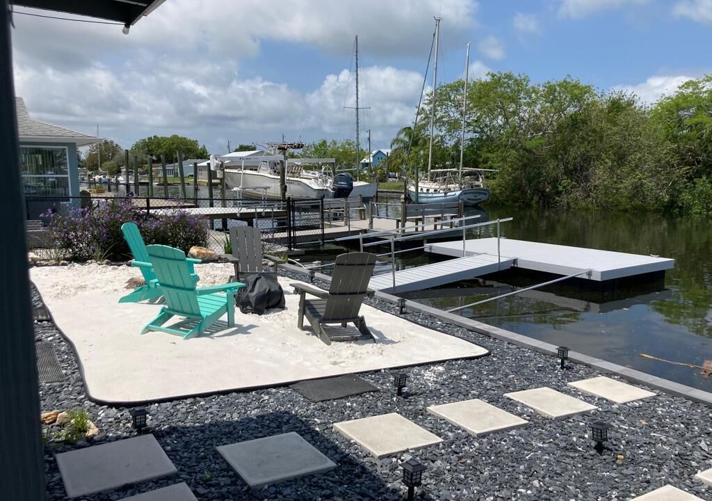 Photo of Outdoor in Hudson Beach Estates