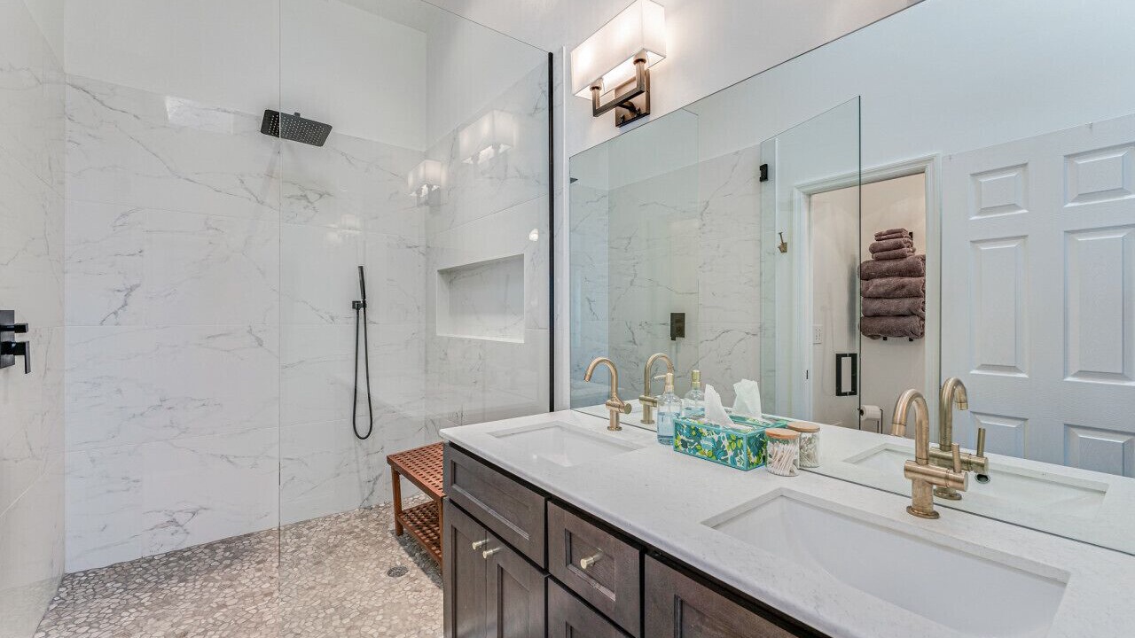 Photo of Bathroom in Palm Harbor
