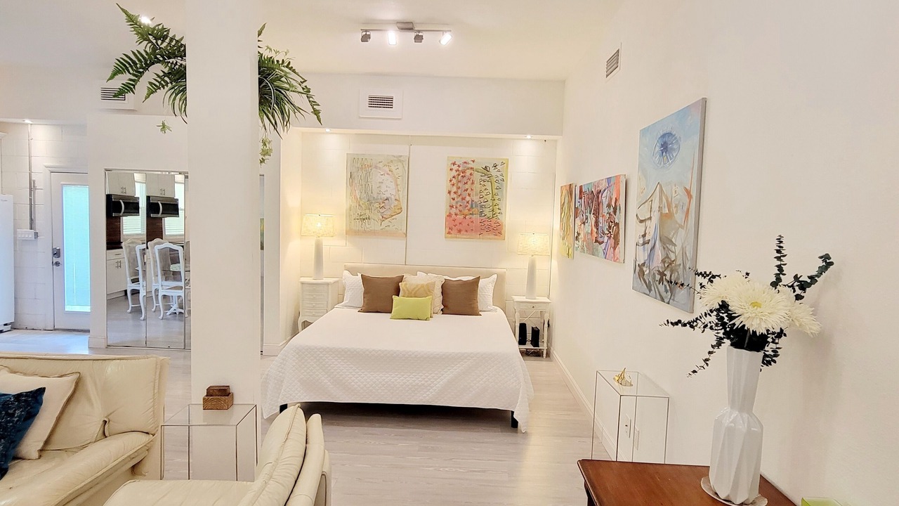 Photo of Bedroom in Oakview Heights