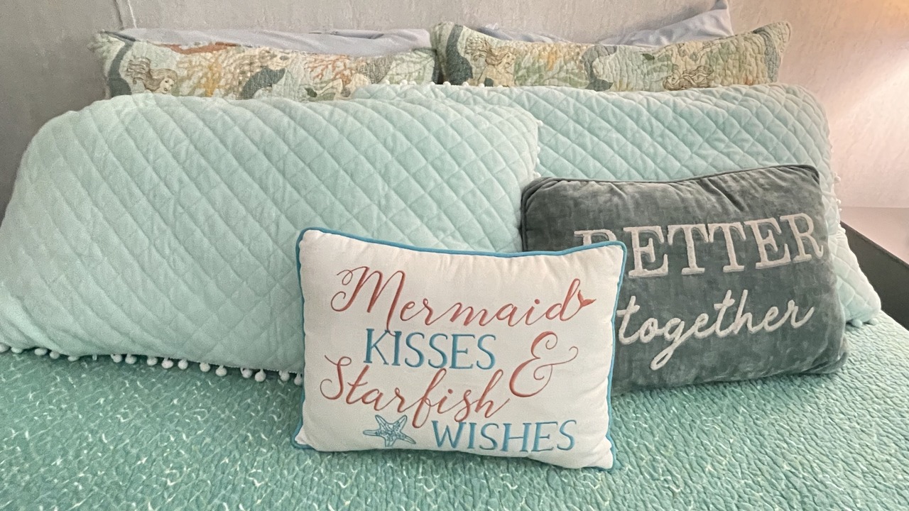 Photo of Bedroom in Weeki Wachee Gardens