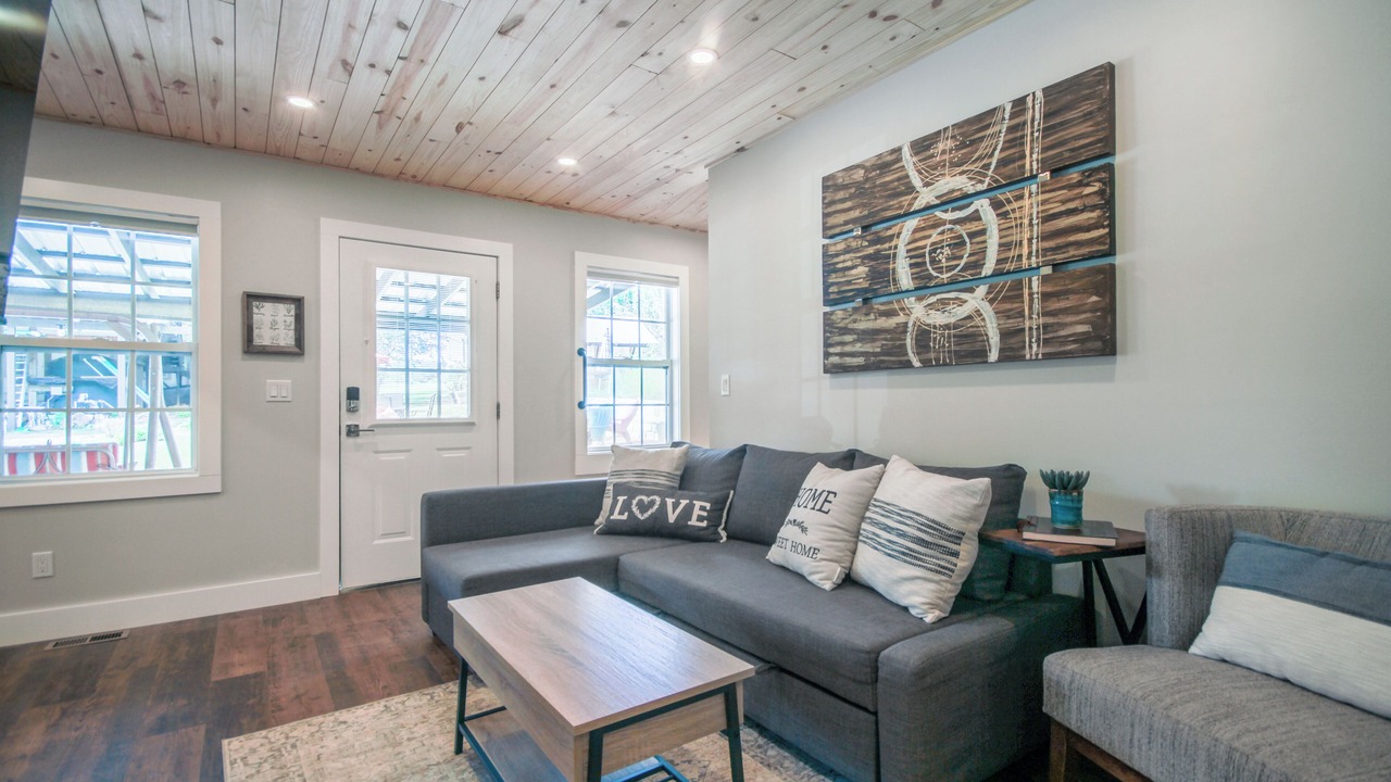 Photo of Livingroom in Greer