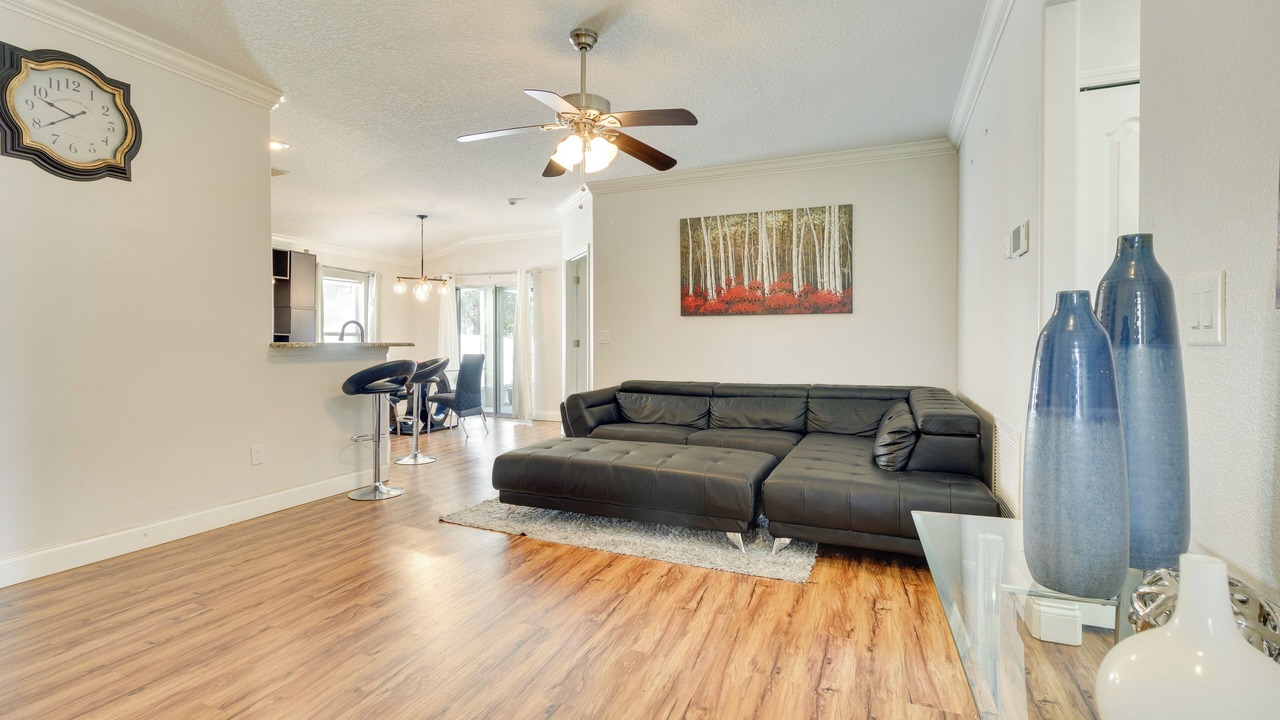 Photo of Livingroom in Leesburg