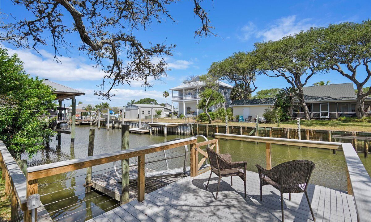 Photo of Patio Balcony in Butler Beach