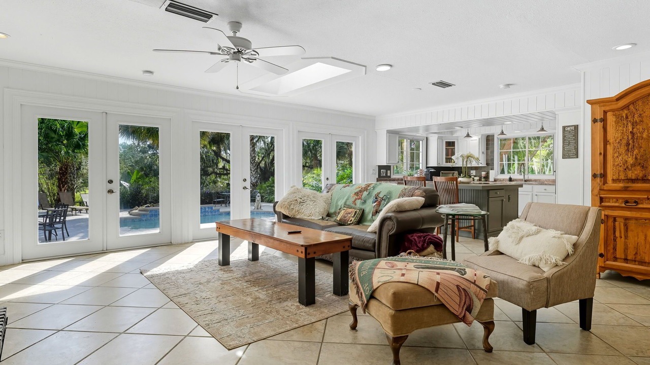 Photo of Livingroom in Fellowship