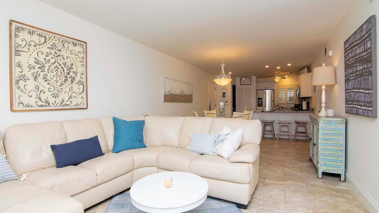 Photo of Livingroom in Wesley Chapel