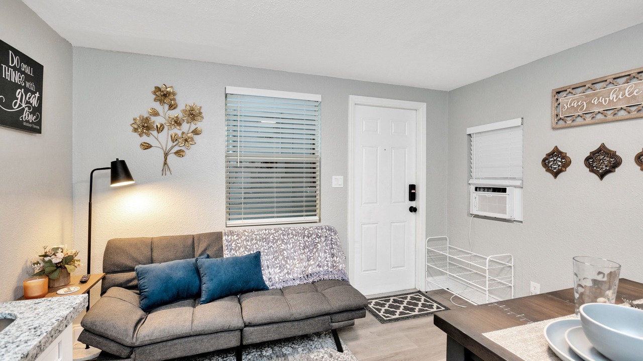Photo of Livingroom in Clearwater