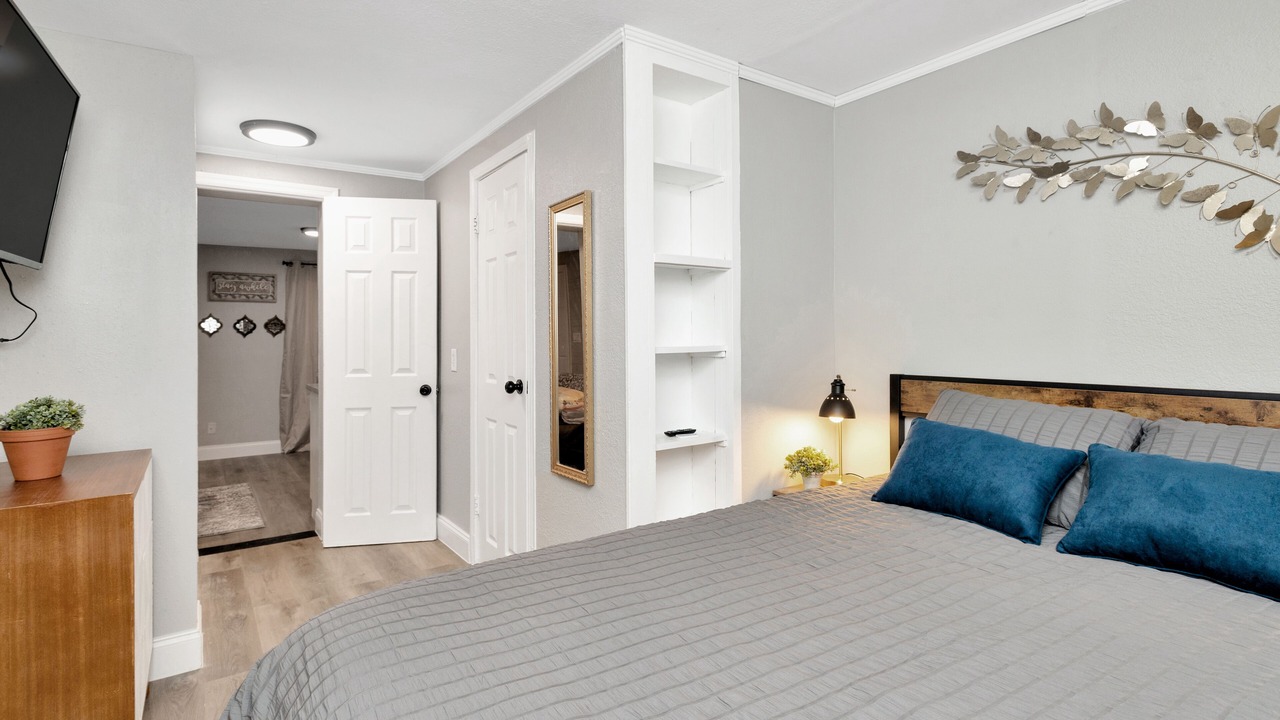 Photo of Bedroom in Clearwater