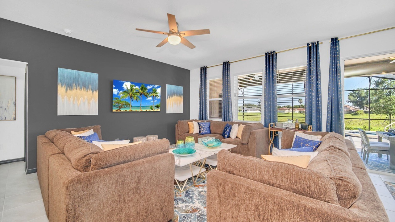 Photo of Livingroom in Loughman