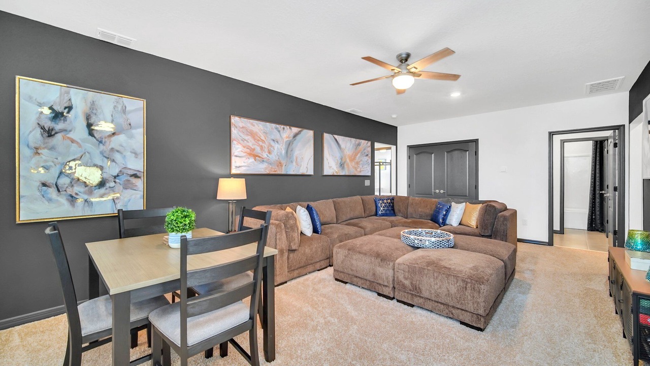 Photo of Livingroom in Loughman