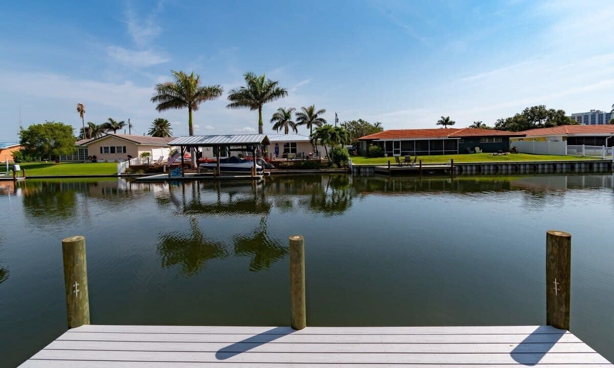 Photo of Others in Cocoa Isles