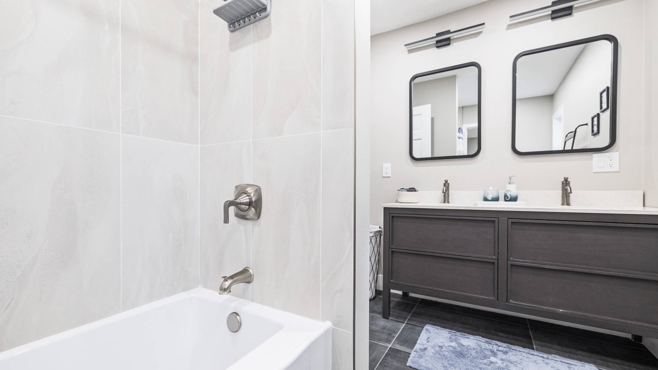 Photo of Bathroom in Orchid Lake Village