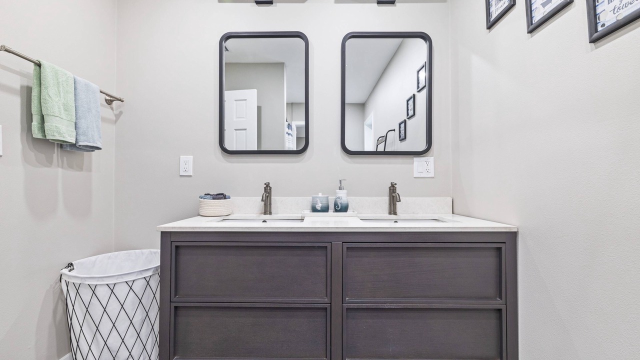 Photo of Bathroom in Orchid Lake Village
