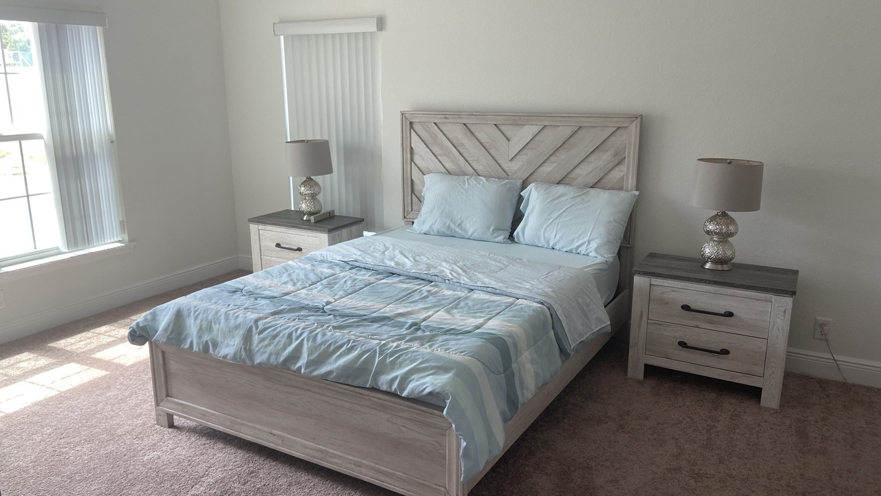 Photo of Bedroom in Tavares