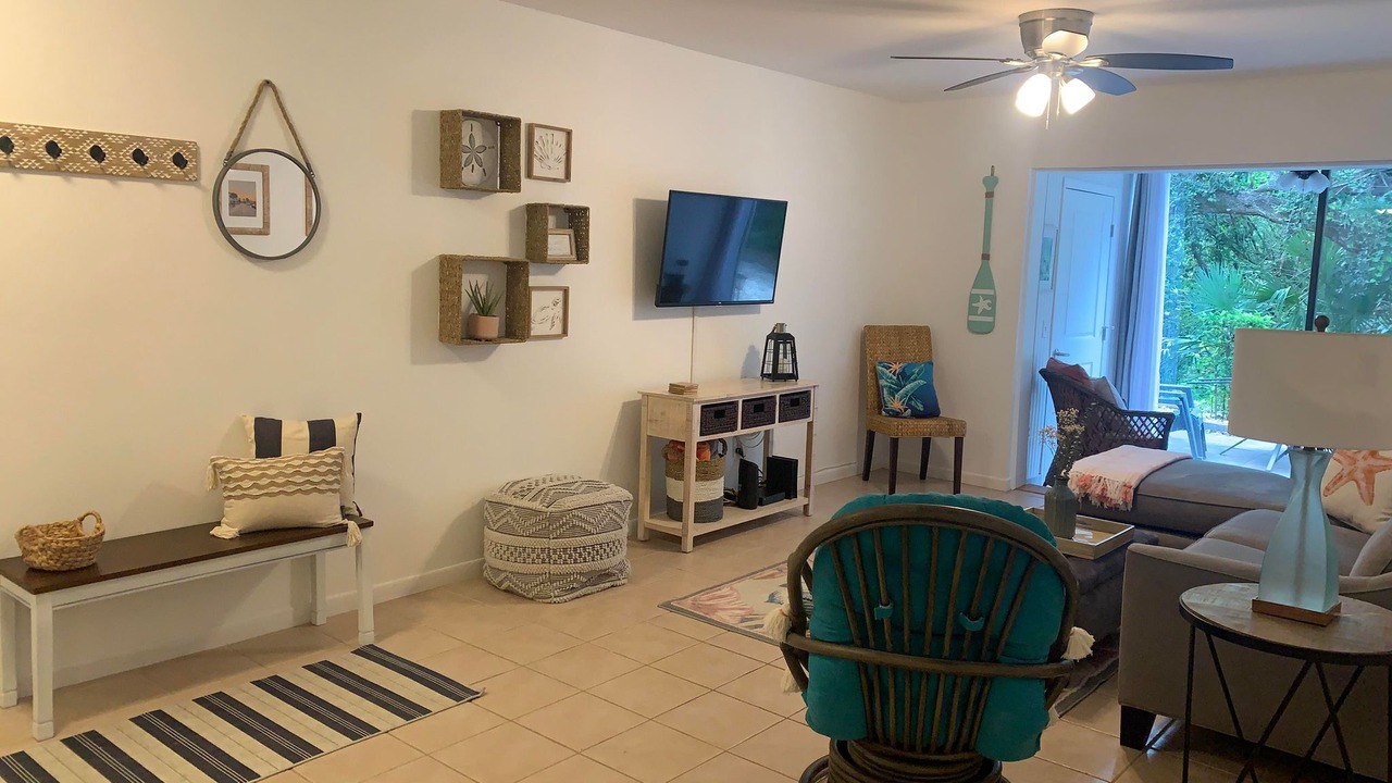 Photo of Livingroom in New Smyrna Beach