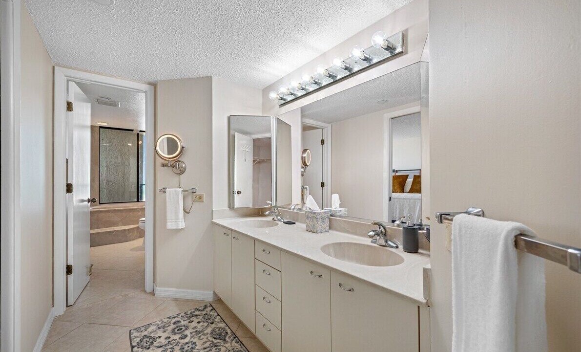 Photo of Bathroom in Sand Key