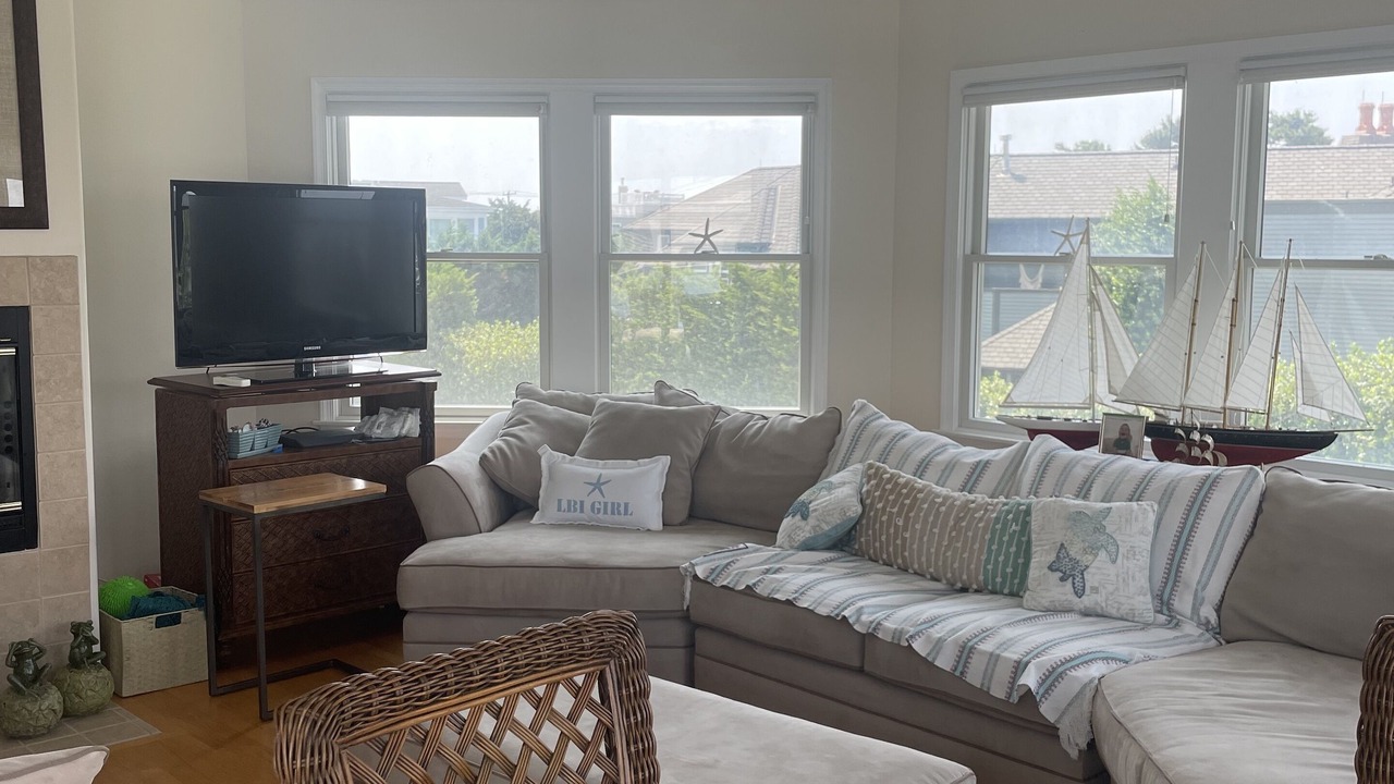 Photo of Livingroom in Loveladies