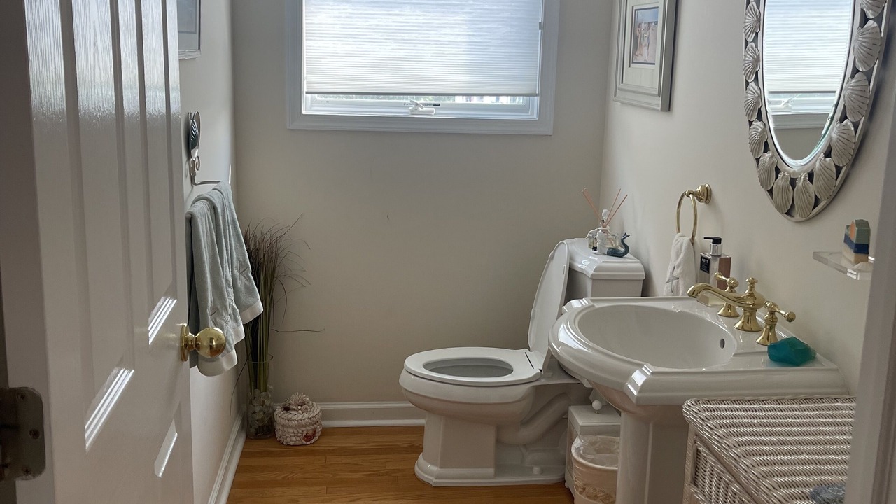 Photo of Bathroom in Loveladies