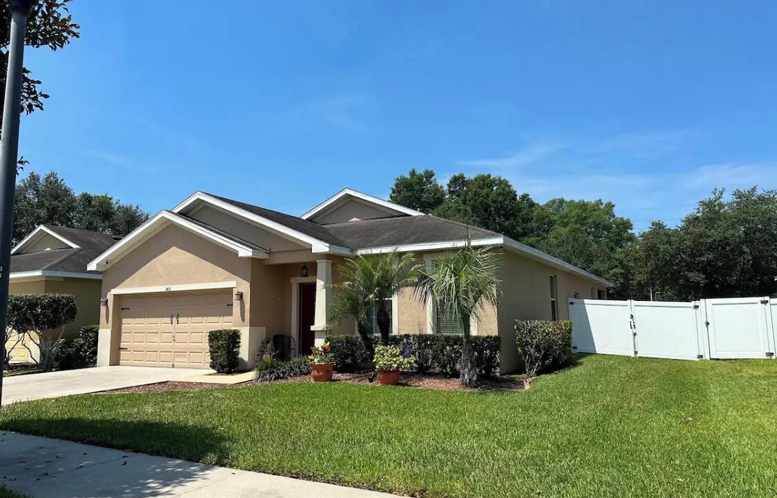 Photo of Outdoor in Bloomingdale