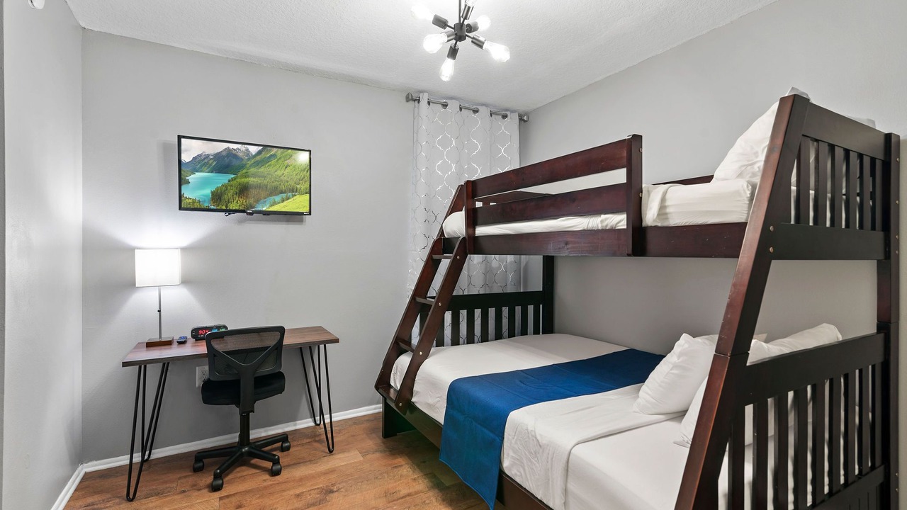 Photo of Bedroom in Altamonte Springs