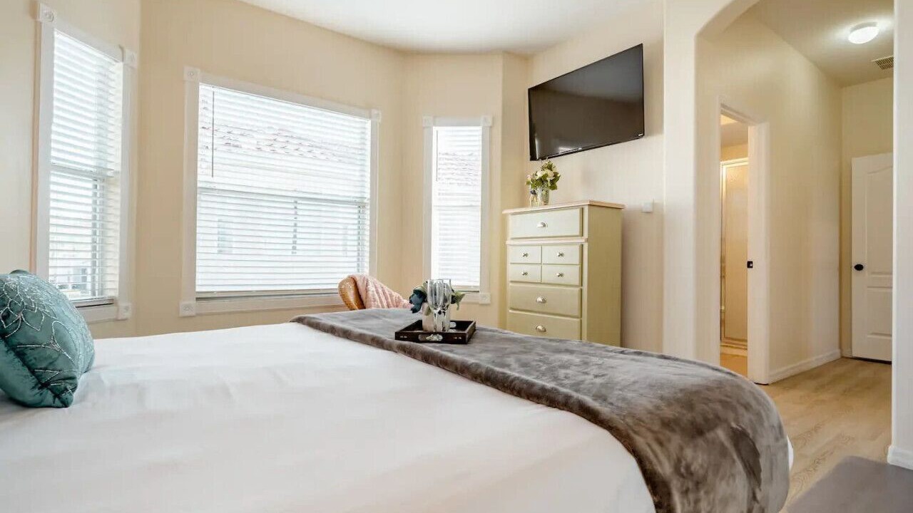 Photo of Bedroom in Tuscan Hills