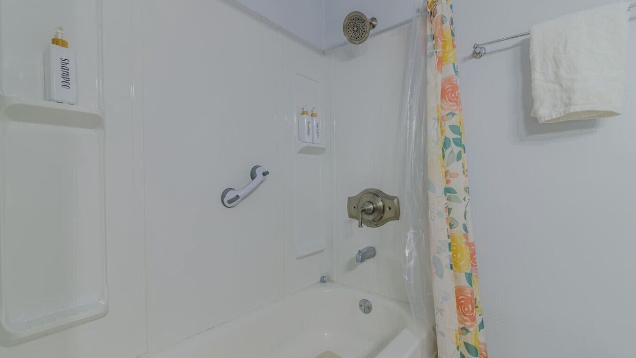 Photo of Bathroom in Gainesville