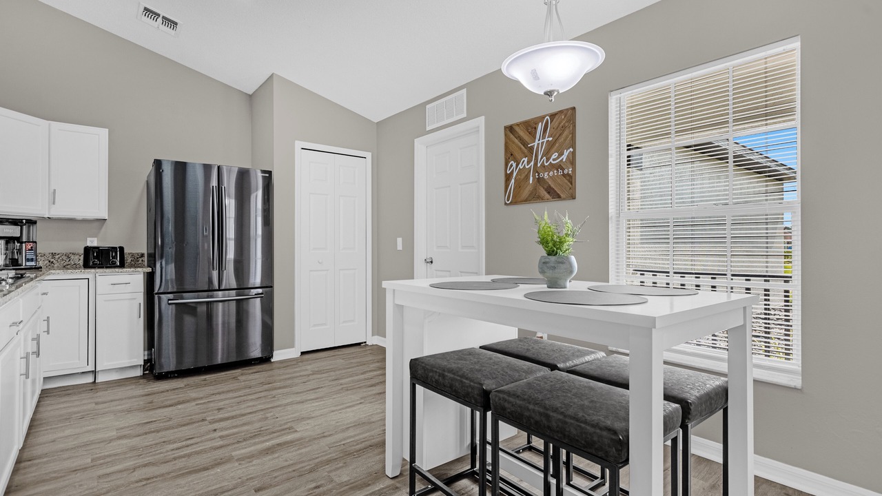 Photo of Kitchen in Crescent Lakes