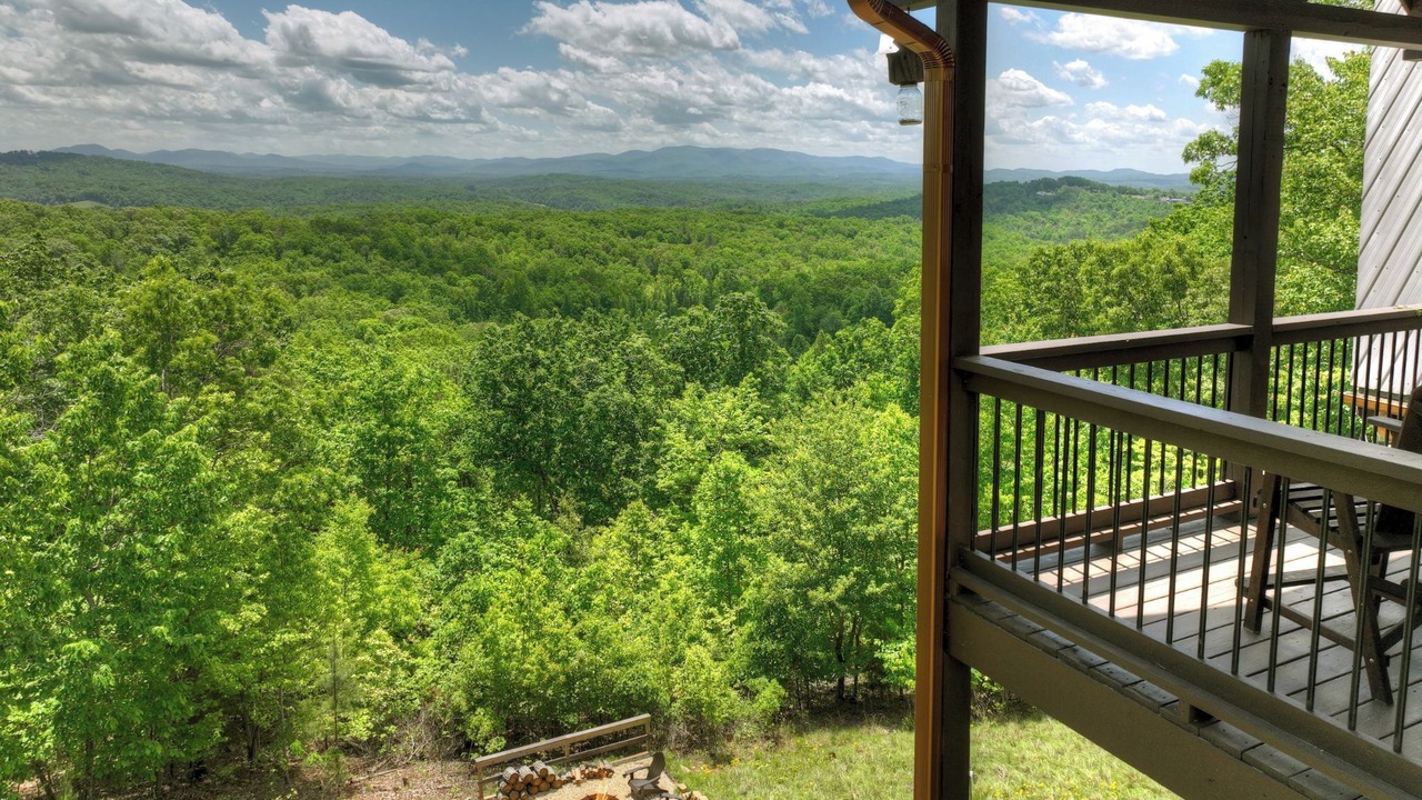 Photo of Patio Balcony in Mineral Bluff
