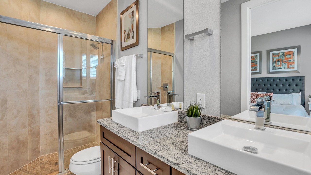 Photo of Bathroom in Crestwynd Bay
