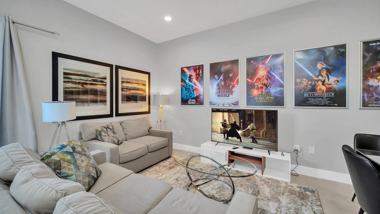 Photo of Livingroom in Crestwynd Bay