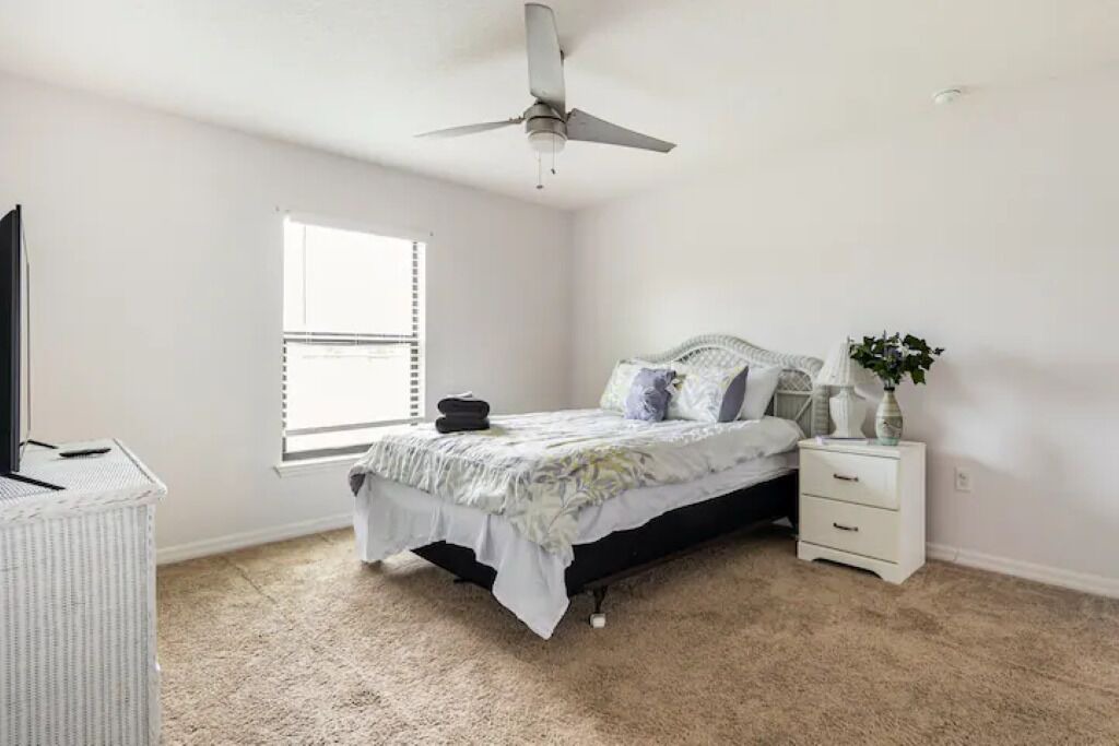 Photo of Bedroom in Tavares