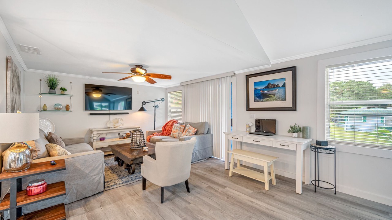 Photo of Livingroom in Pinellas Park