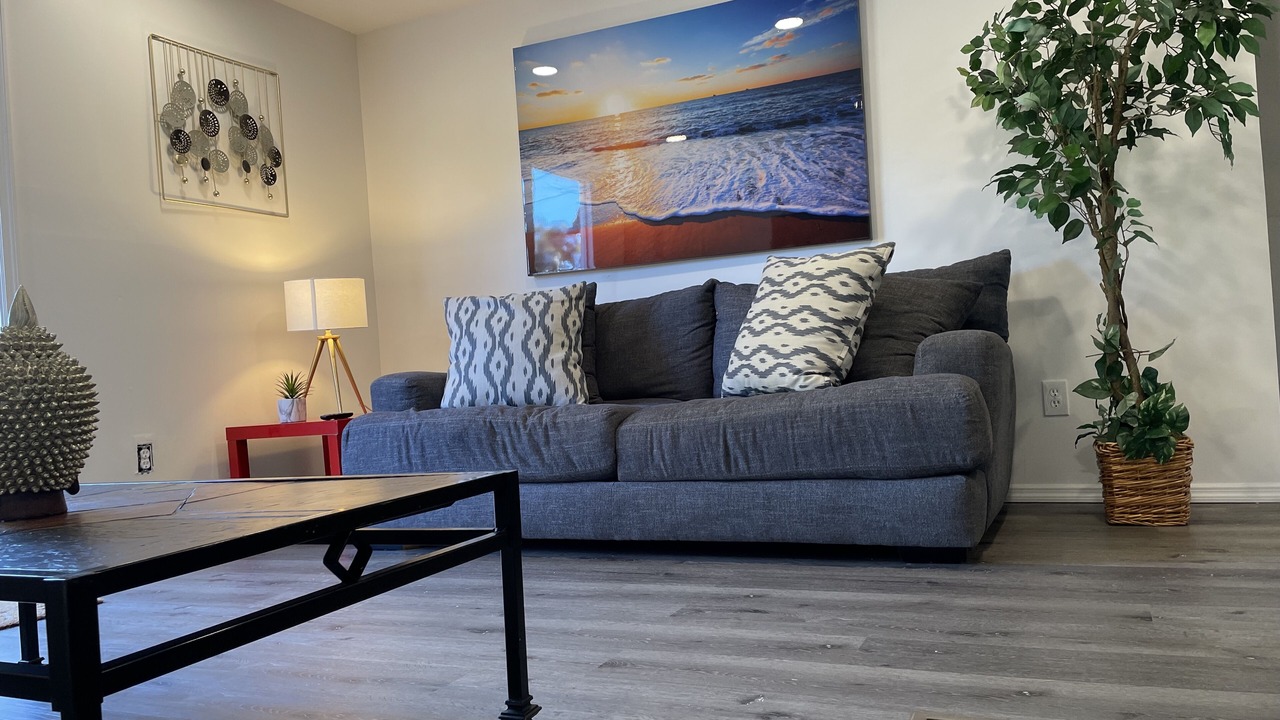 Photo of Livingroom in Lake City